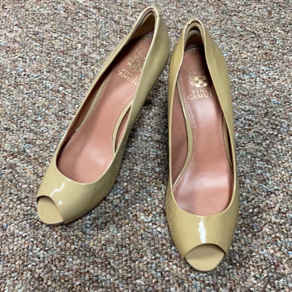 Vince camuto tan open toe heels. 8.5, 3 1/2” heels - Picture 2 of 7